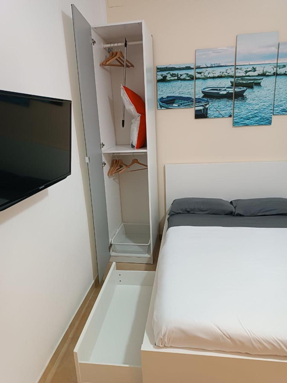 Ciervo'S Home -Appartamento Smart Nel Cuore Di Napoli Экстерьер фото